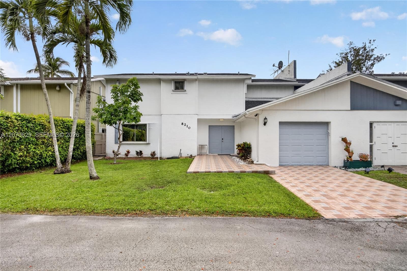 8210 SW 96th Ct, Miami FL 33173