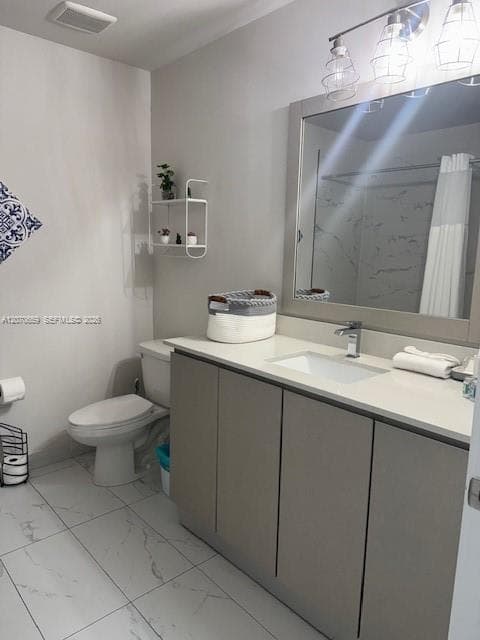 19380 NE 26 AVE # 304, Miami FL 33180