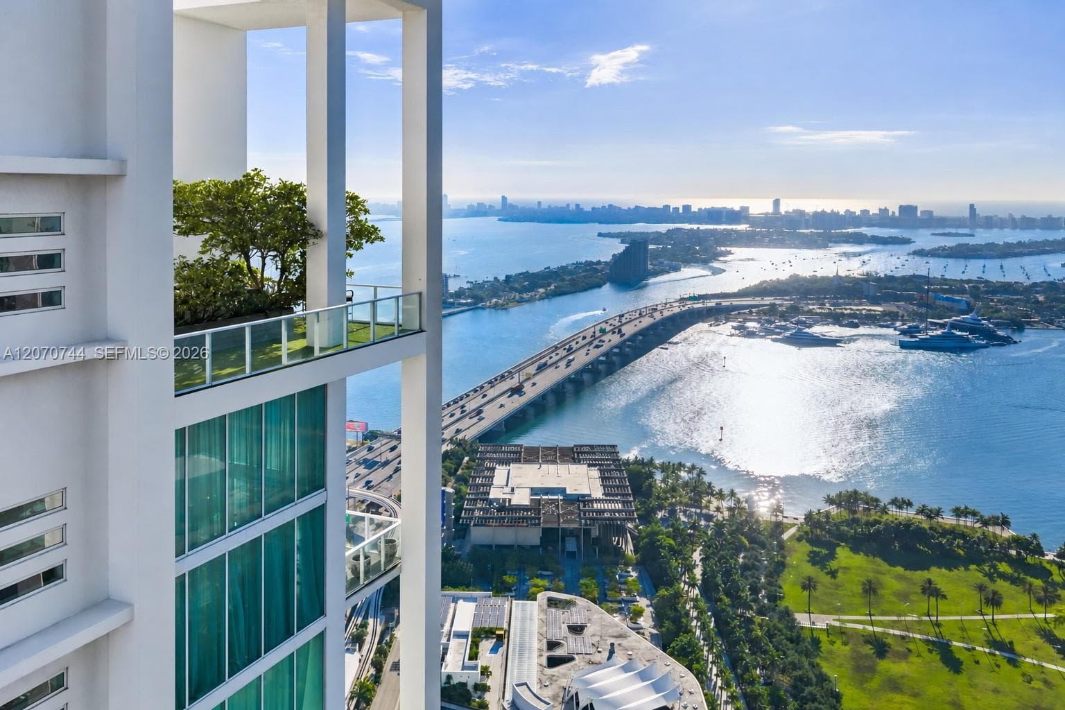 1040 Biscayne Blvd # 4602, Miami FL 33132