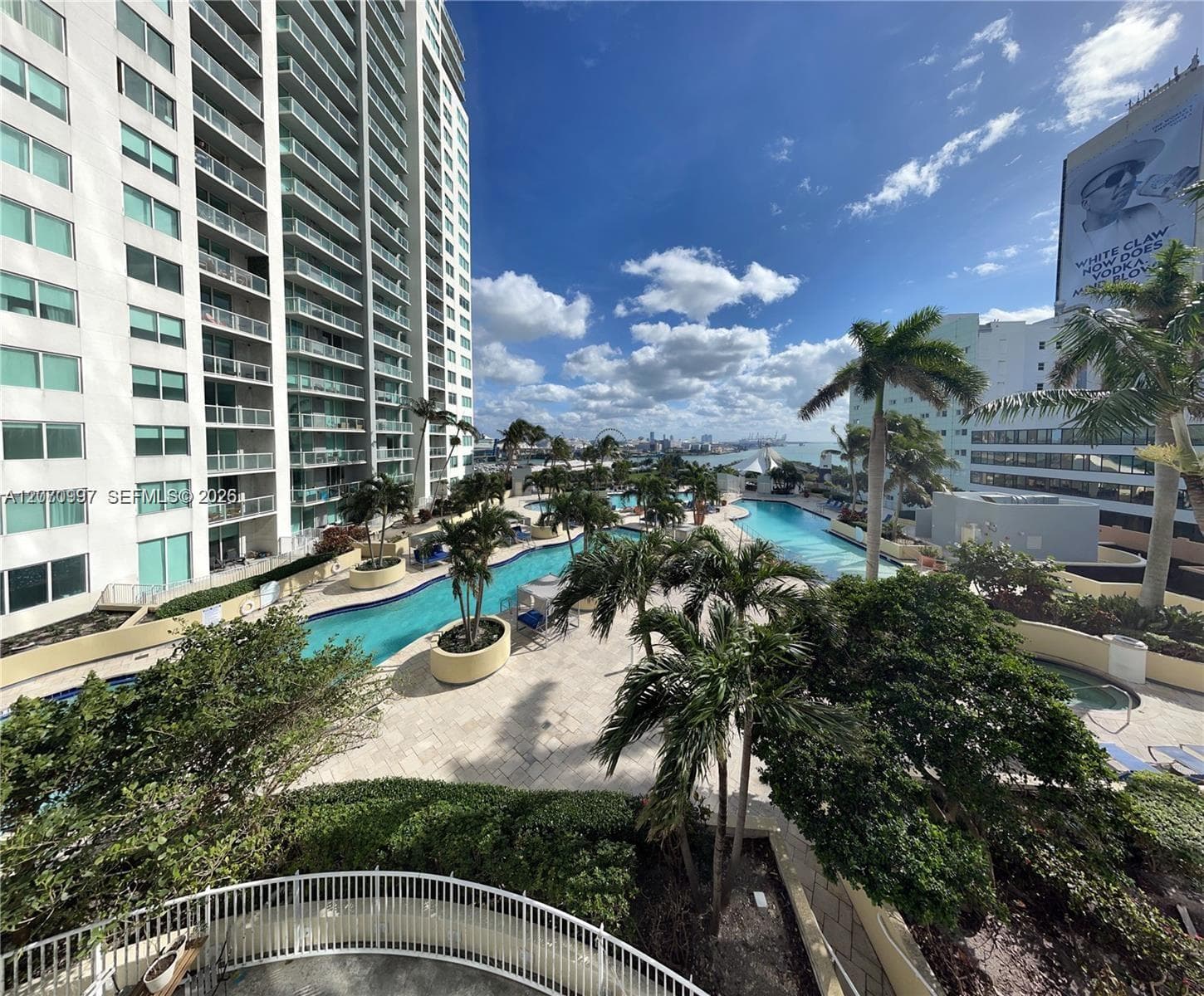 244 Biscayne Blvd # 3106, Miami FL 33132