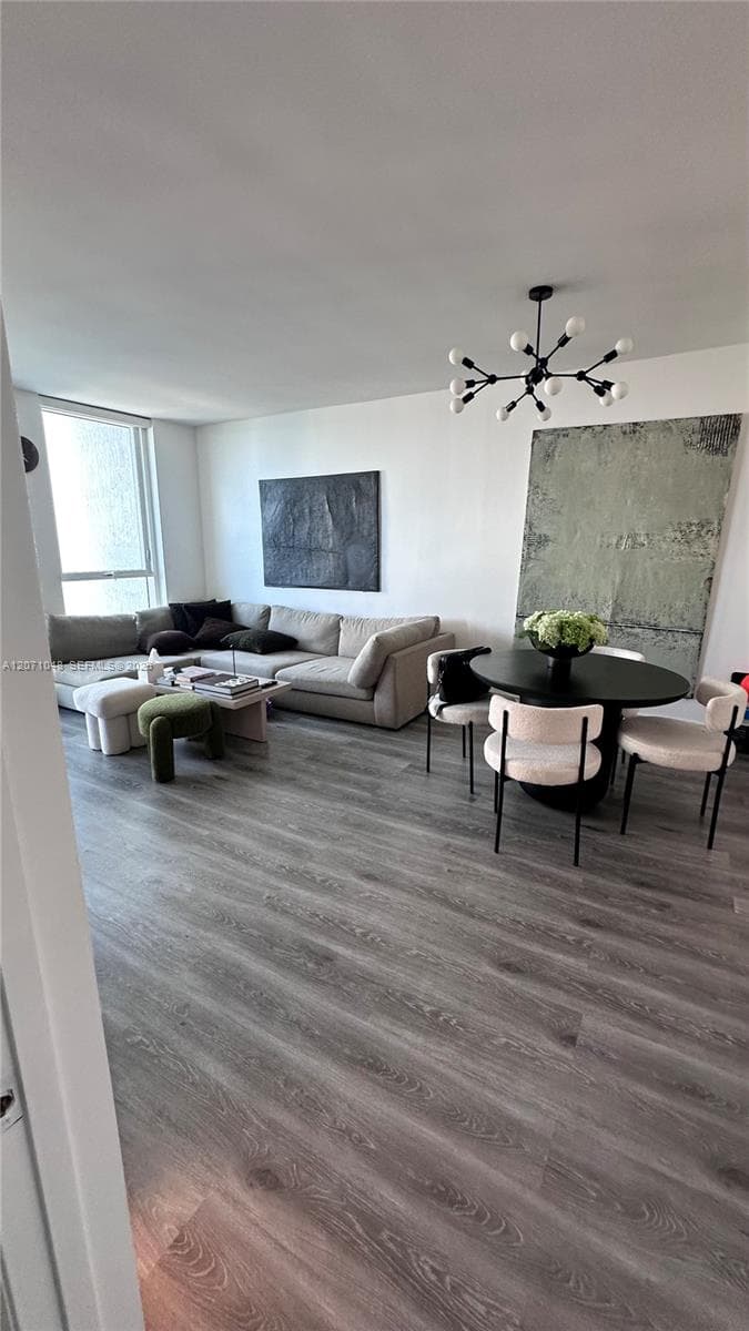244 Biscayne Blvd # 1707, Miami FL 33132