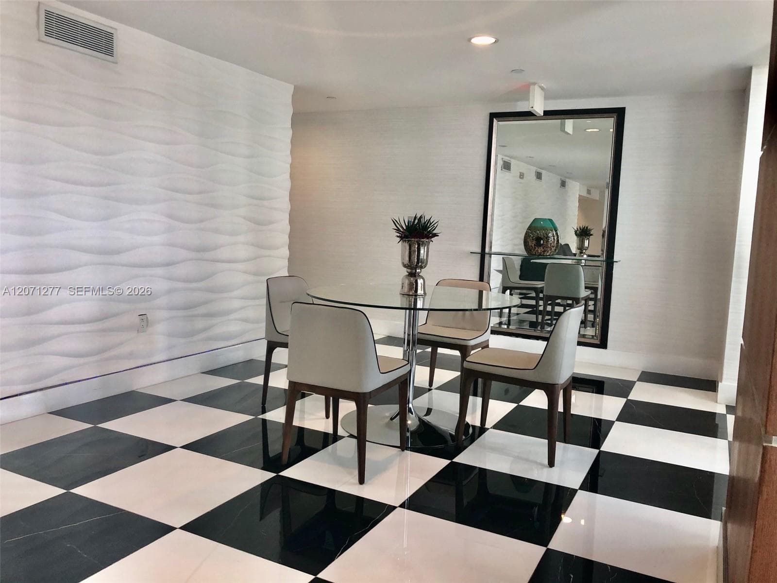 1800 N Bayshore Dr # 814, Miami FL 33132