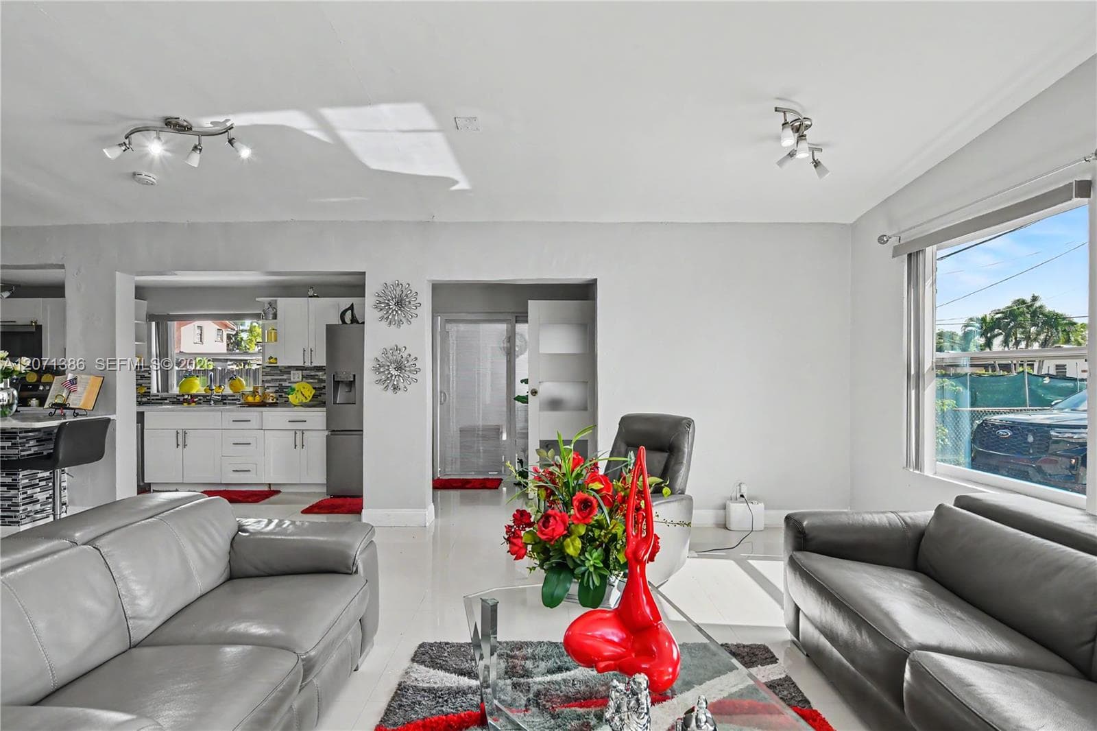 3538 SW 87th Ct, Miami FL 33165