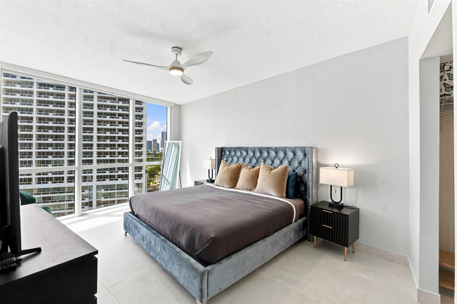 1750 N BAYSHORE Drive # 1202, Miami FL 33132
