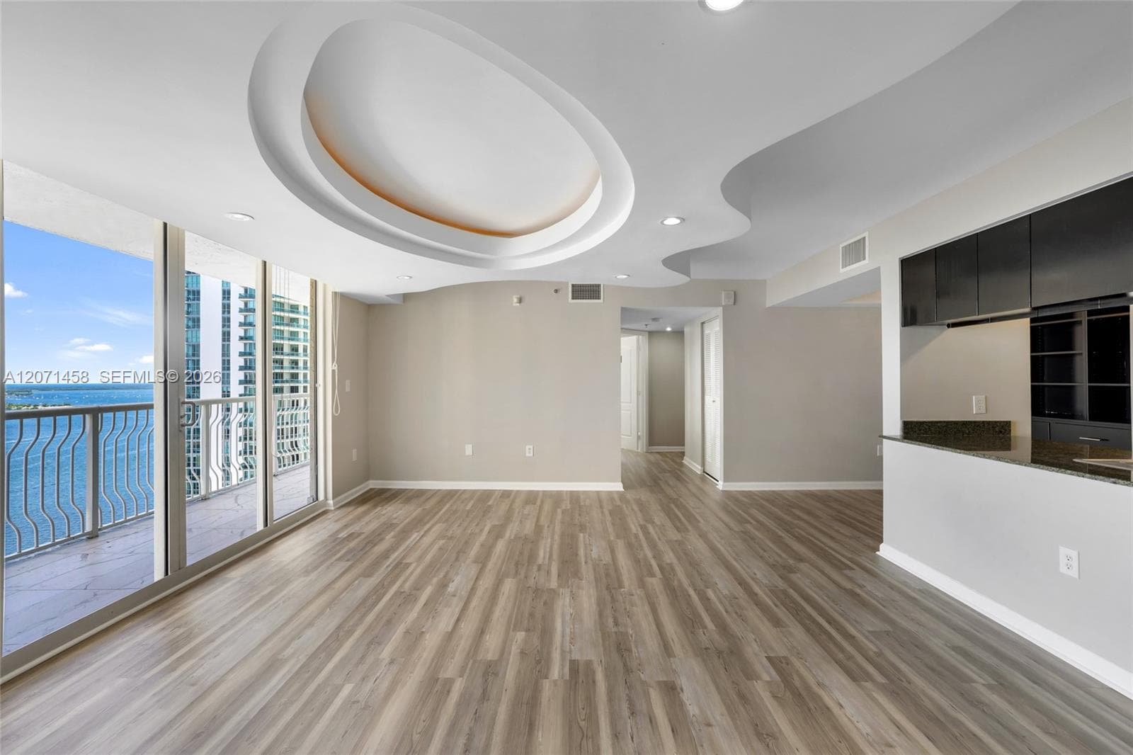 1200 Brickell Bay Dr # 3001, Miami FL 33131