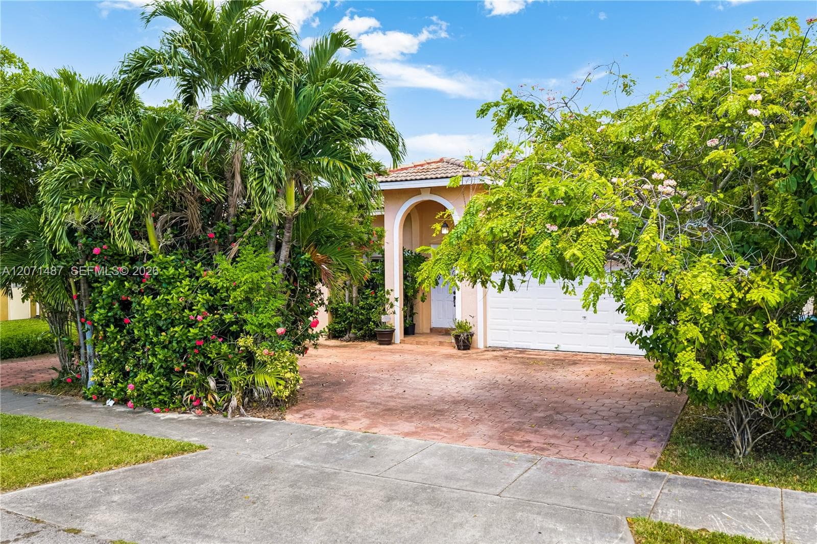 1220 SW 139th Ave, Miami FL 33184