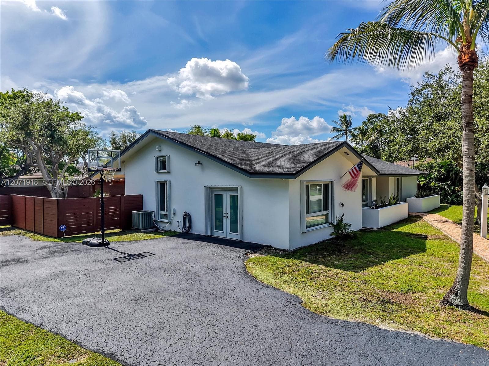 13241 SW 104th Ave, Miami FL 33176