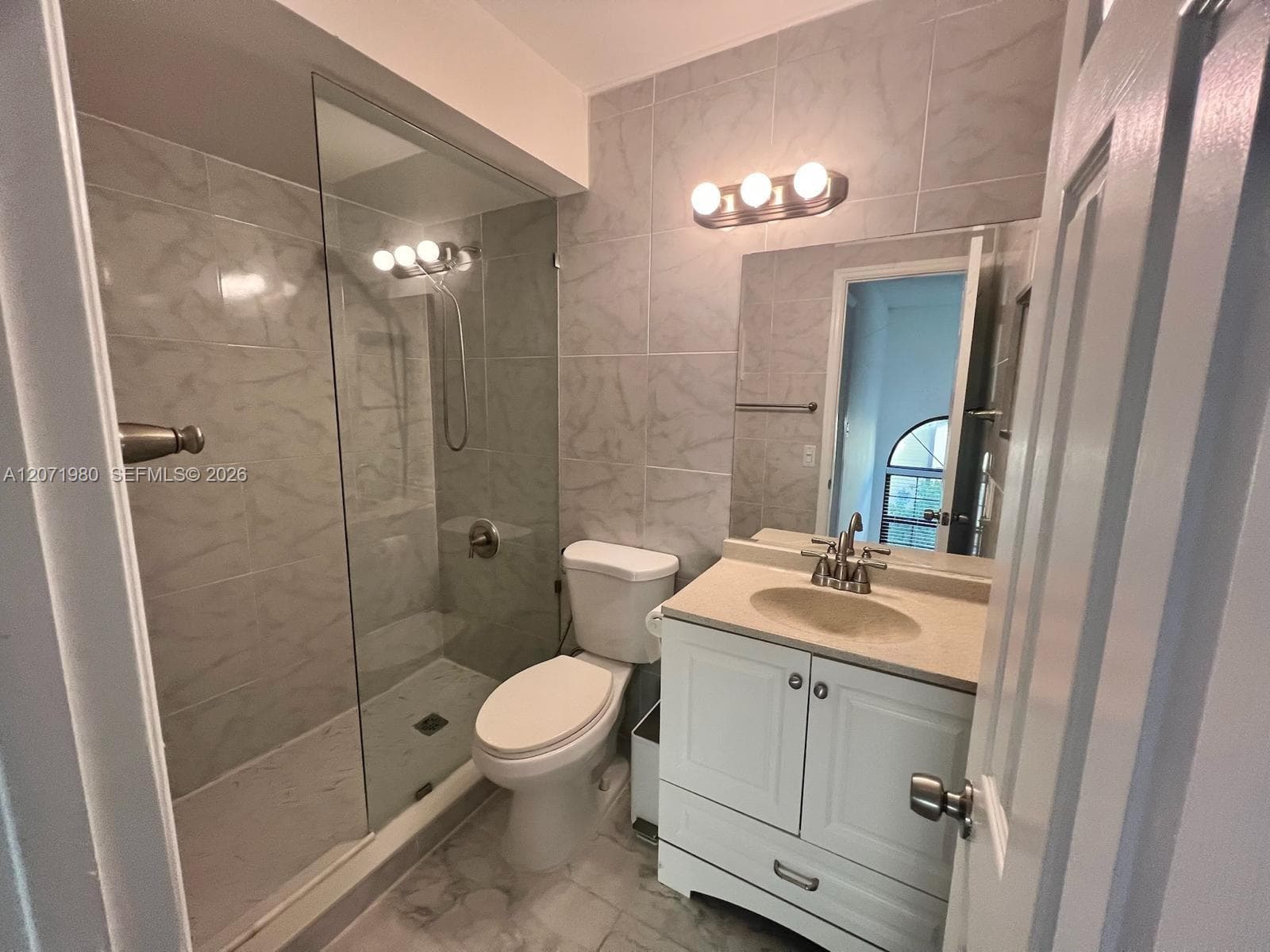 1133 NE 210th Ter, Miami FL 33179