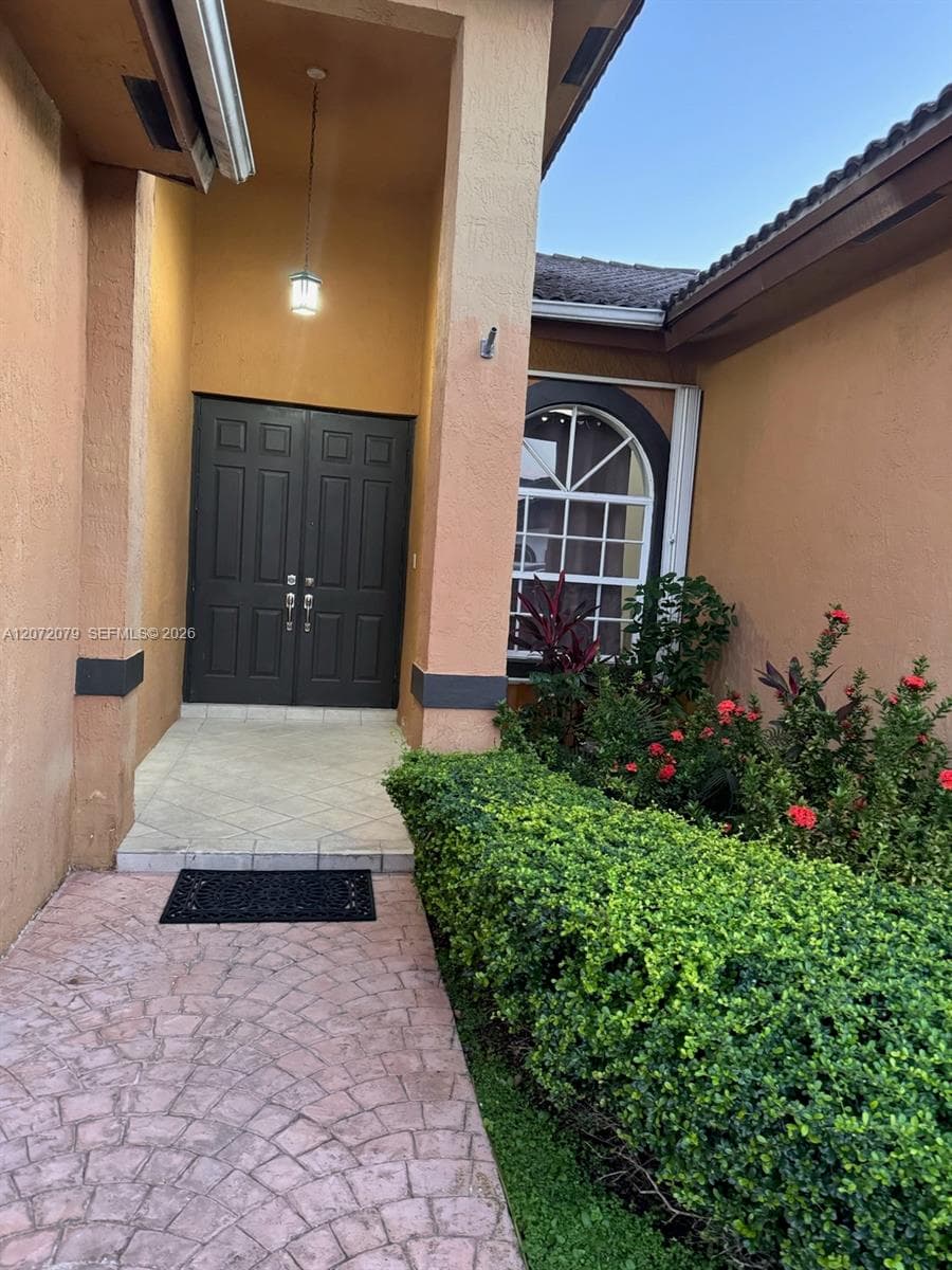 15234 SW 140th St, Miami FL 33196