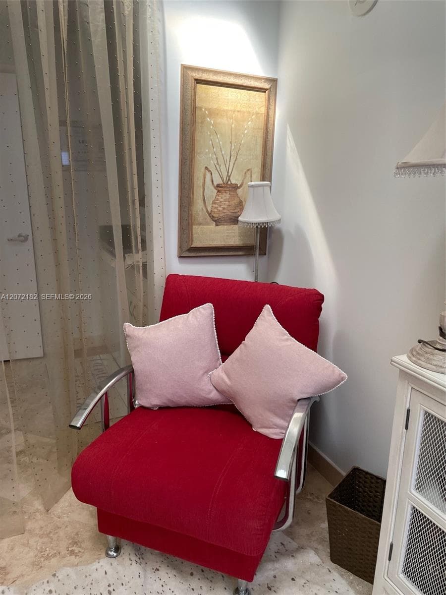 6365 Collins Ave, Miami Beach FL 33141