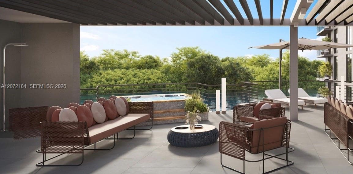 18550 NE 23 Ct # 302, Miami FL 33180