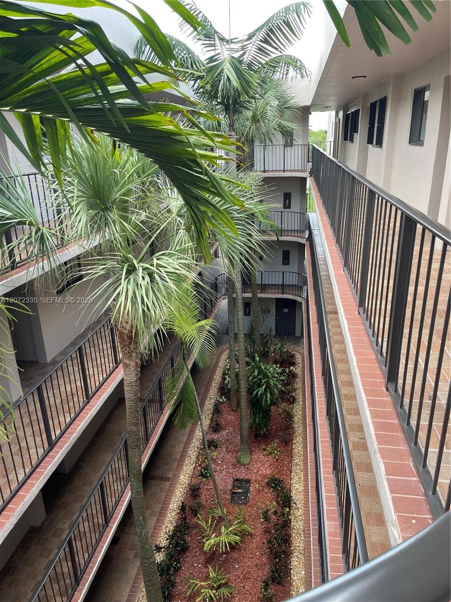 8520 SW 133rd Ave Rd # 406, Miami FL 33183