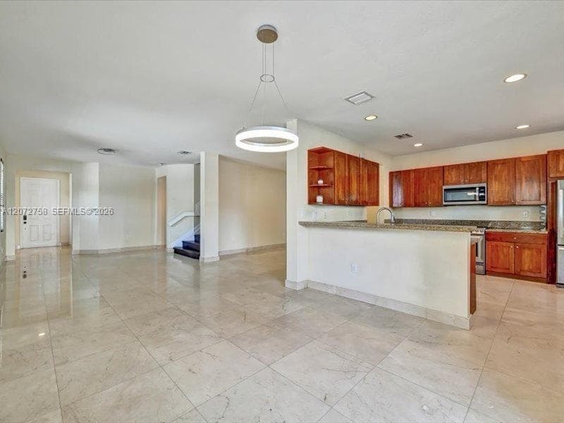 7490 NW 115th Ct, Doral FL 33178