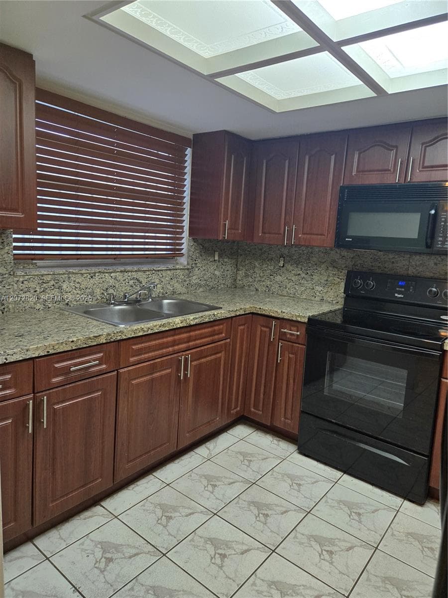 11021 NW 7th St # 9, Miami FL 33172