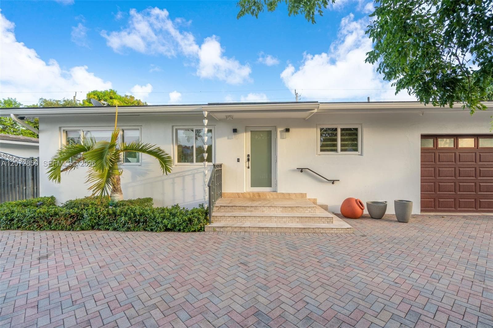 5330 SW 7th St, Miami FL 33134