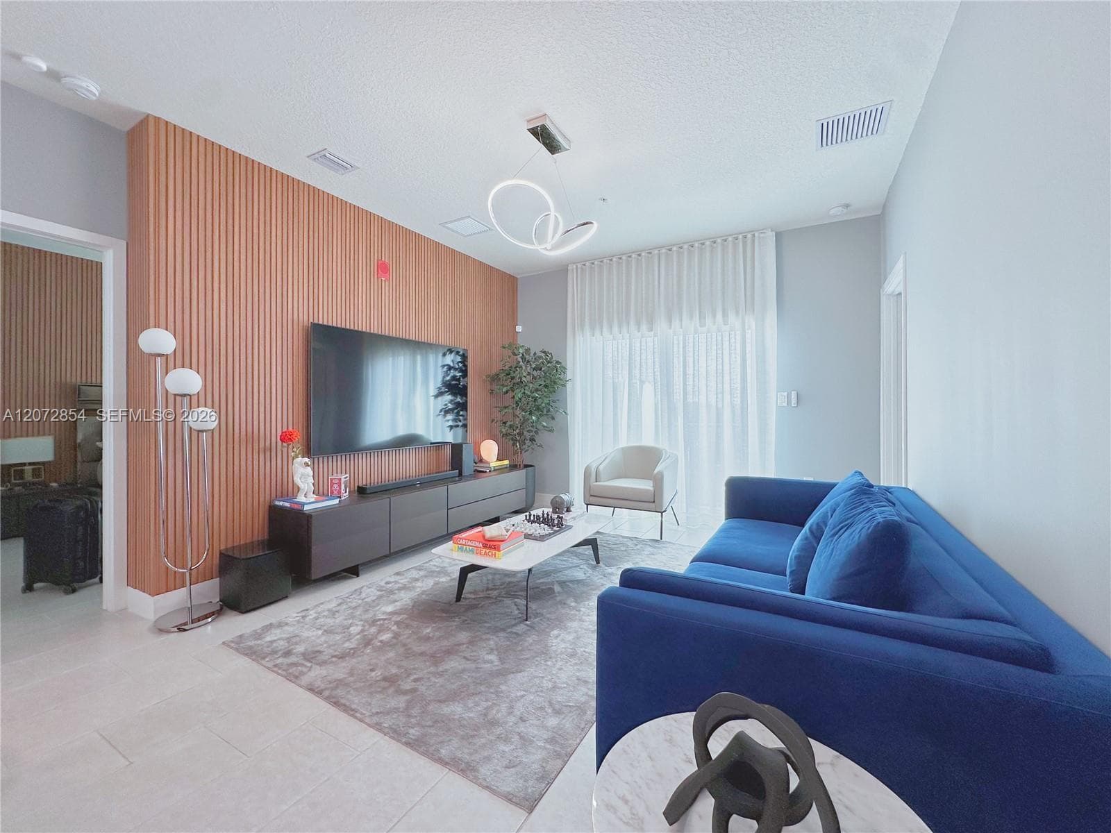 8167 NW 41st St # 410, Doral FL 33166