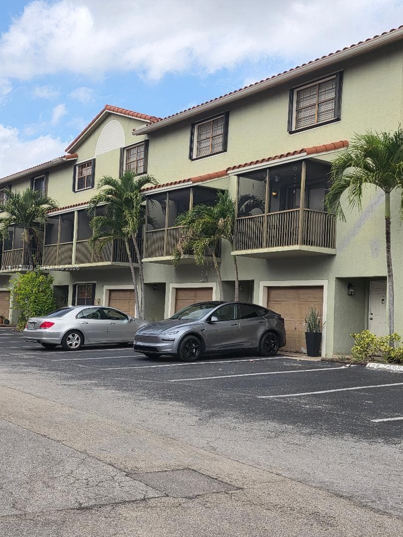 9872 Hammocks Blvd # 51, Miami FL 33196