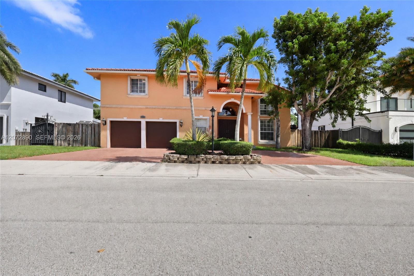 15867 SW 44th St, Miami FL 33185