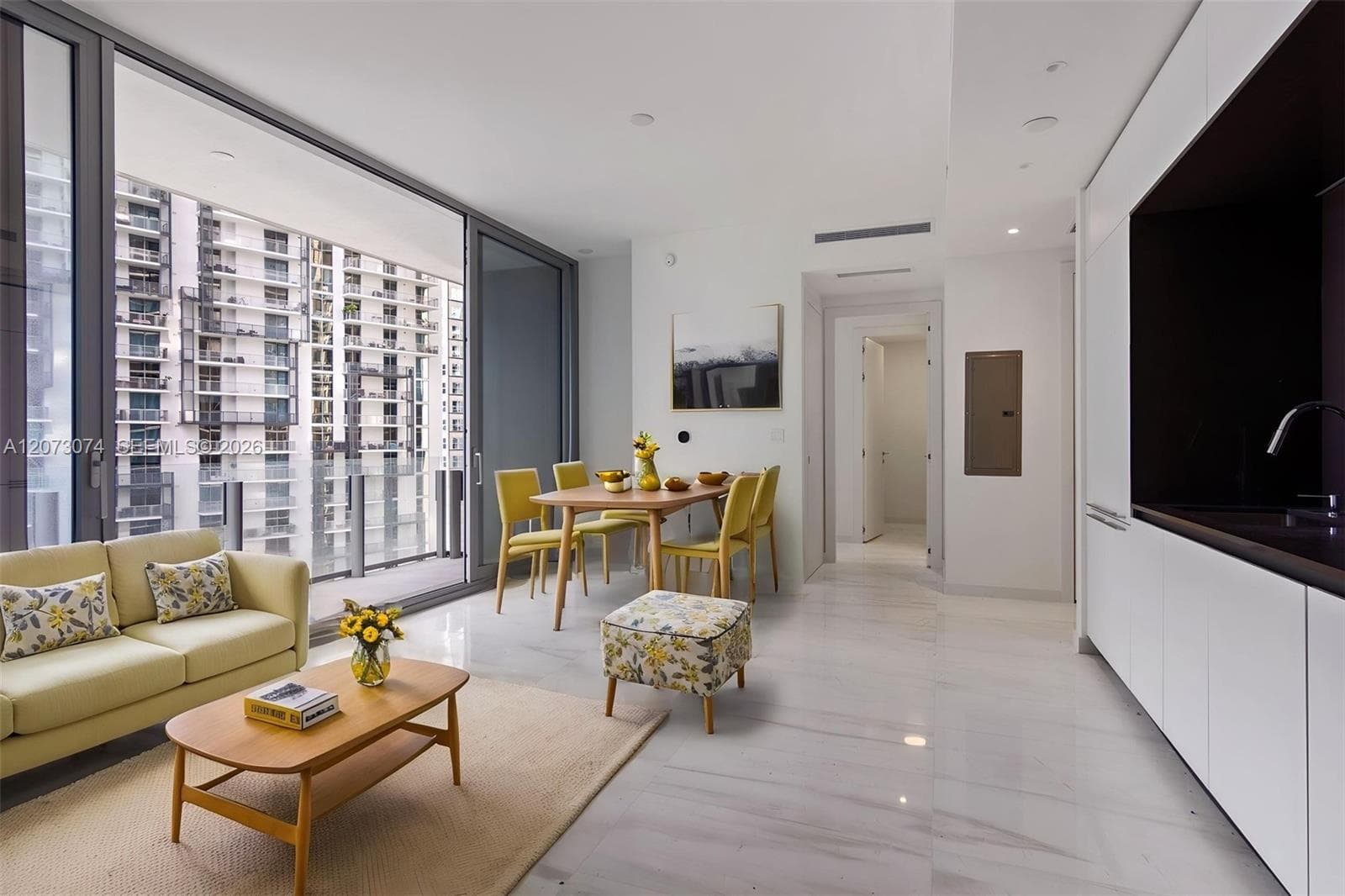 300 Biscayne Boulevard Way # 2608W, Miami FL 33131