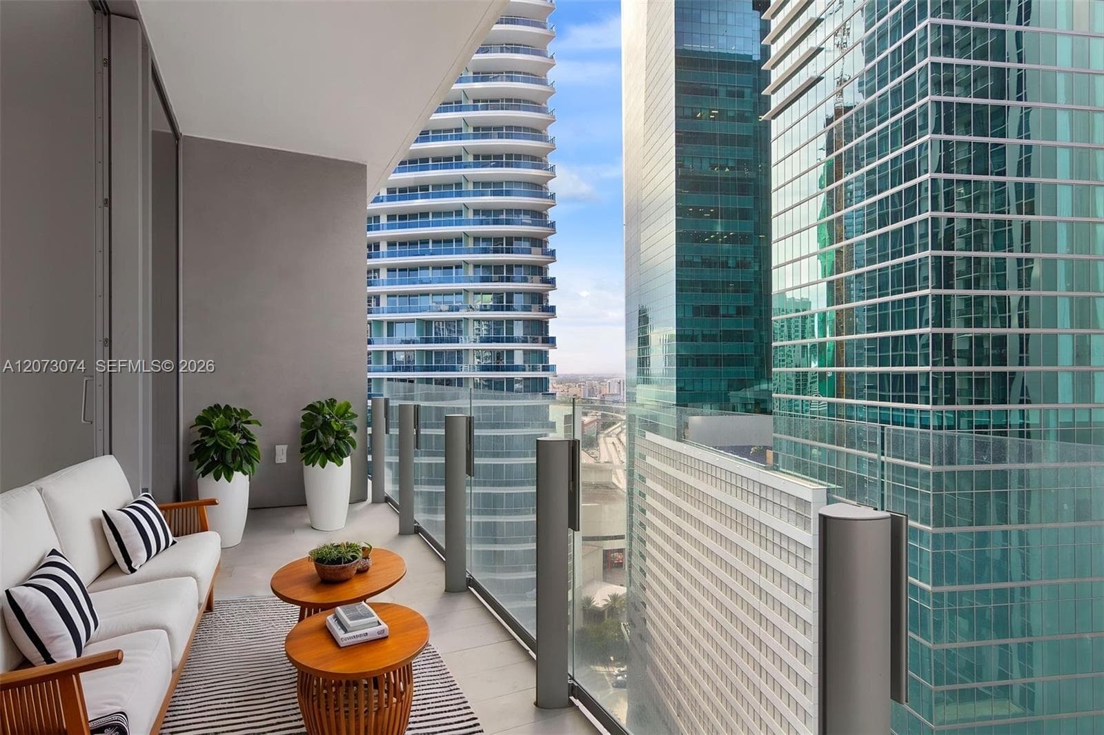 300 Biscayne Boulevard Way # 2608W, Miami FL 33131