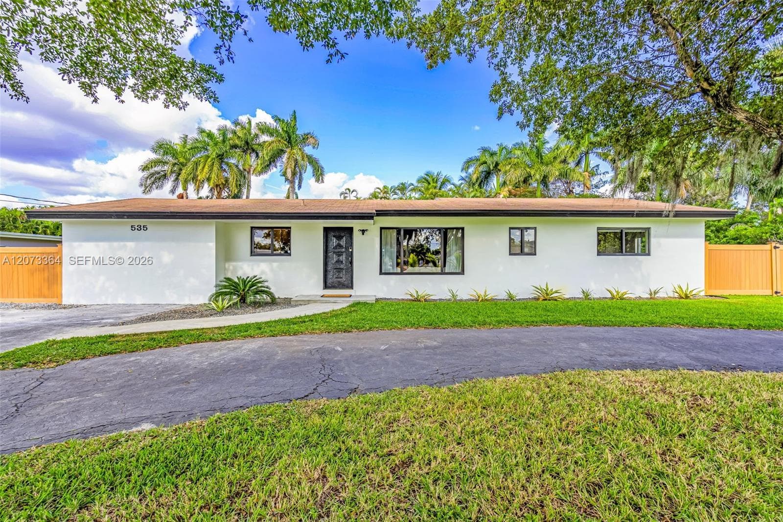 535 N Biscayne River Dr, Miami FL 33169
