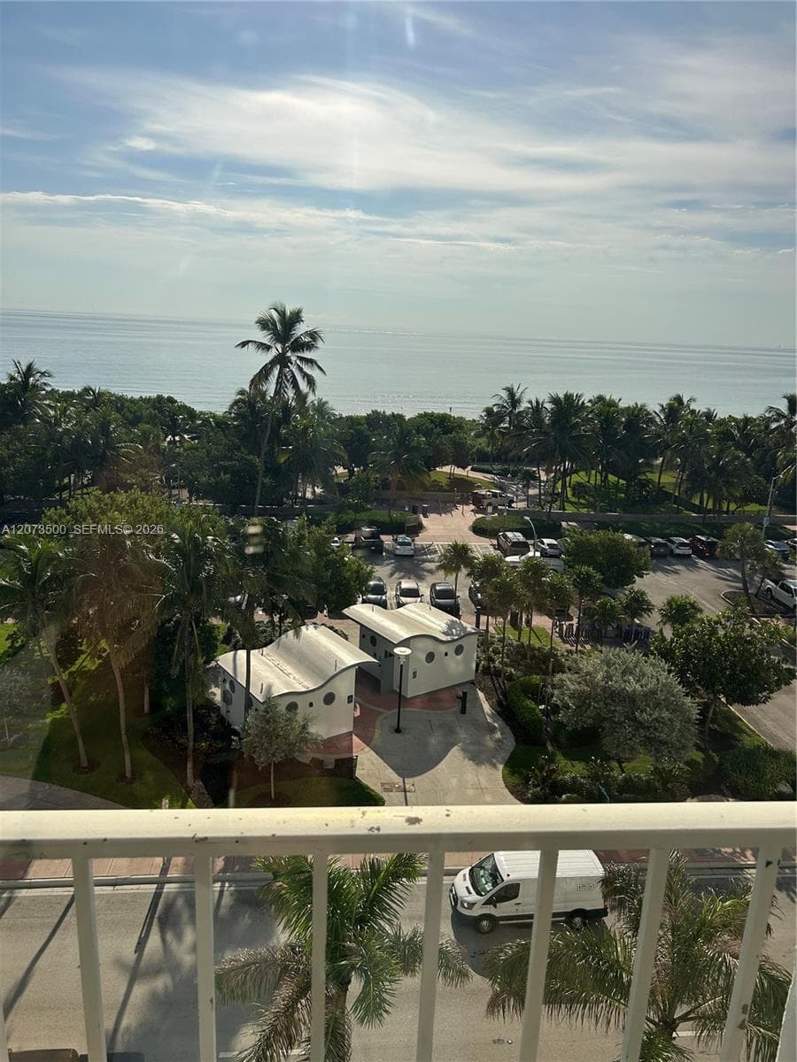 6450 Collins Ave # 707, Miami Beach FL 33141