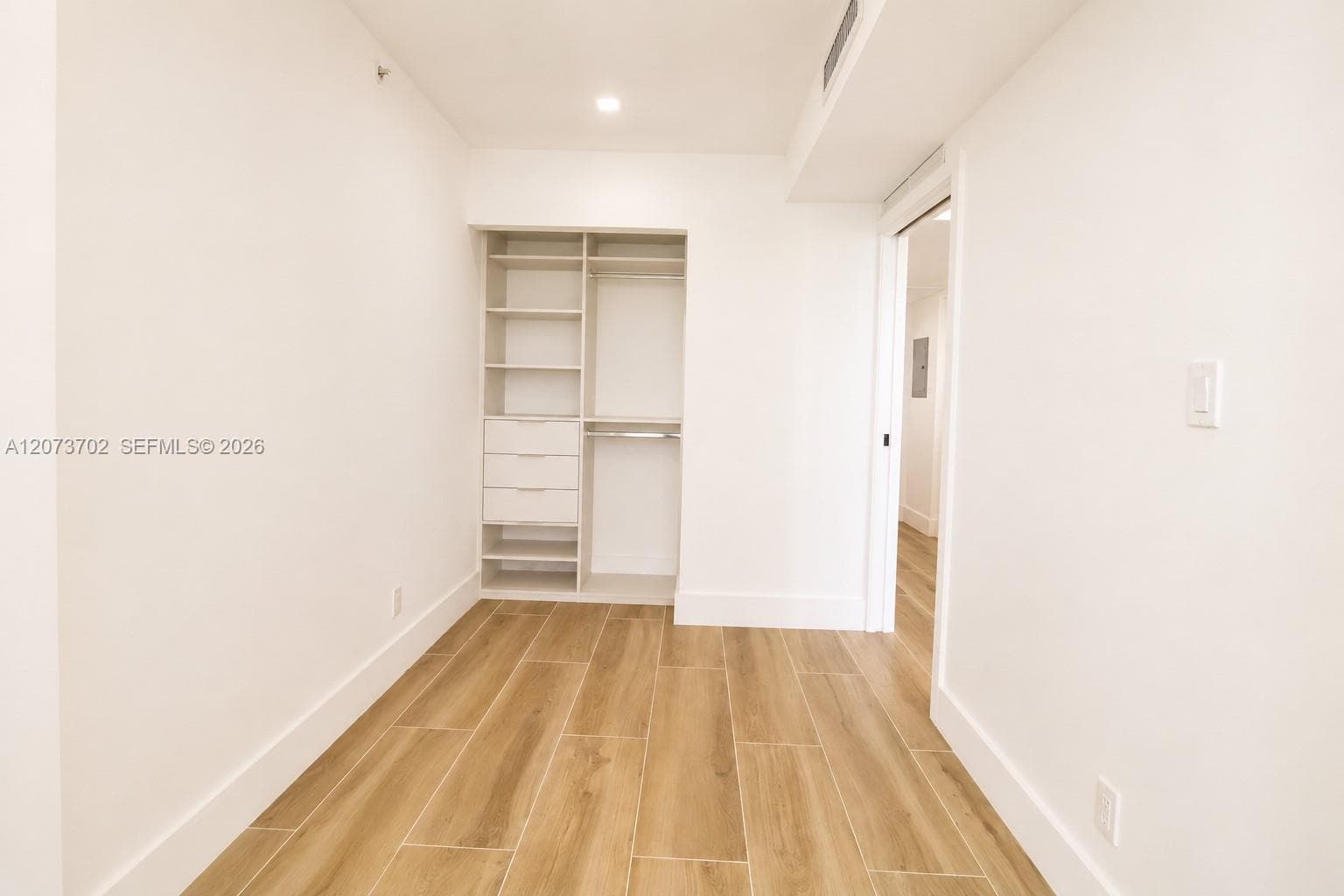 5601 Collins Ave # 1009, Miami Beach FL 33140
