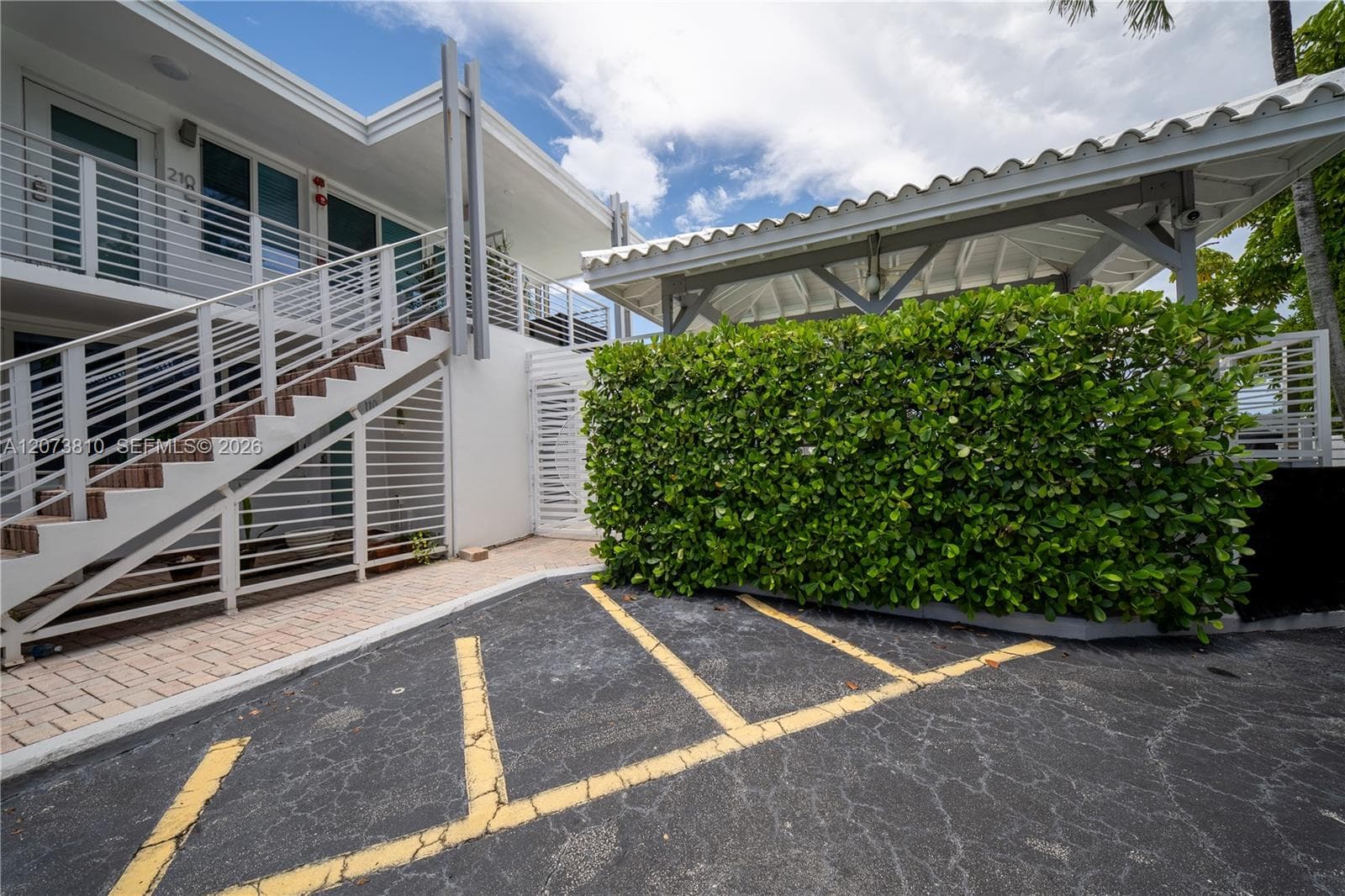 405 N Hibiscus Dr # 202, Miami Beach FL 33139