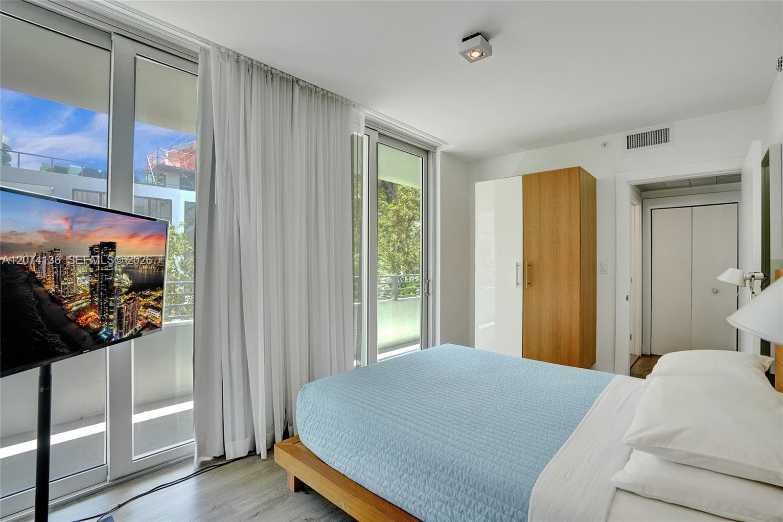 6080 Collins Ave # 520, Miami Beach FL 33140