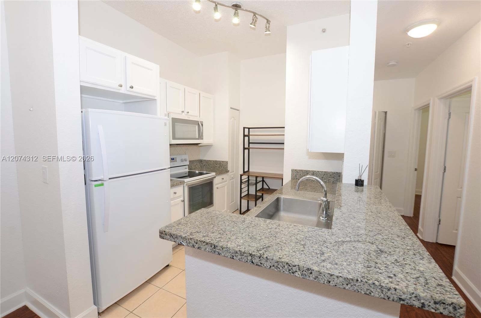 6001 SW 70th St # 137, South Miami FL 33143