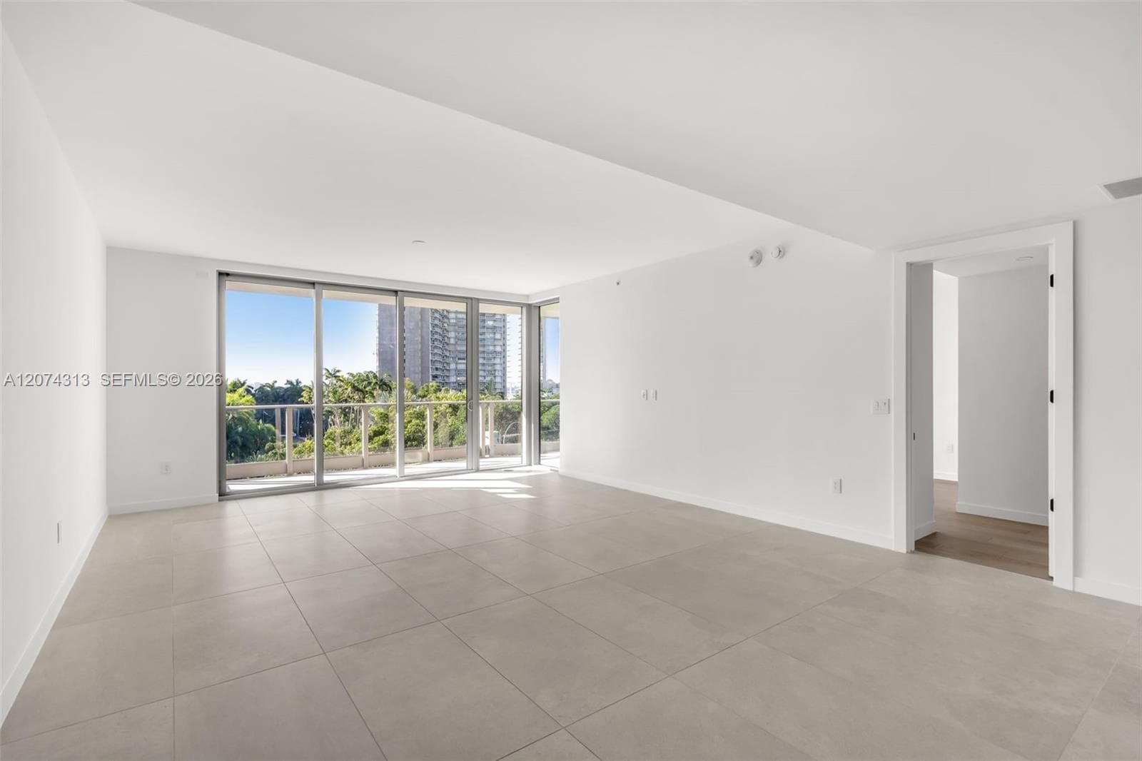 2200 Brickell ave # 416, Miami FL 33129