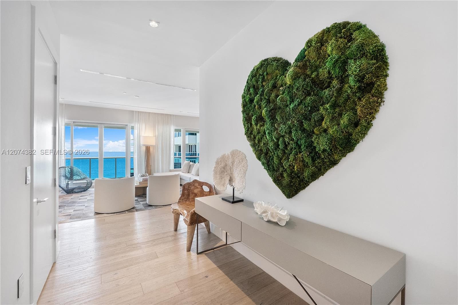 102 24th St # 1612, Miami Beach FL 33139