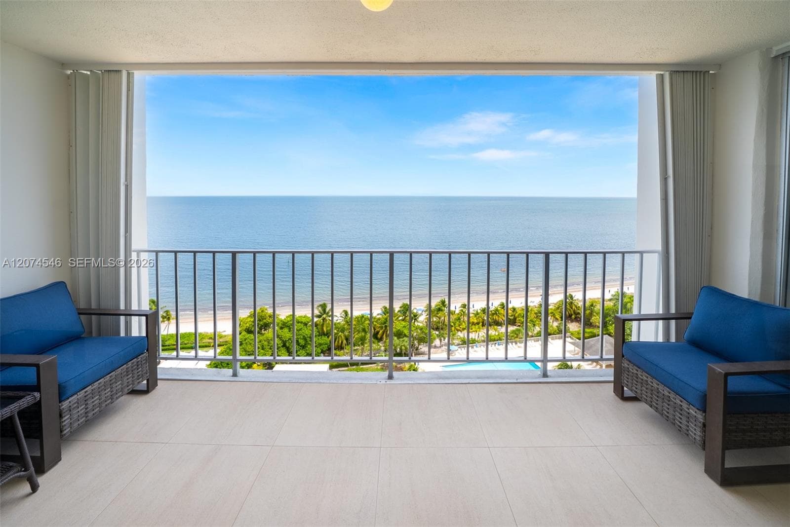 881 Ocean Dr # 16F, Key Biscayne FL 33149