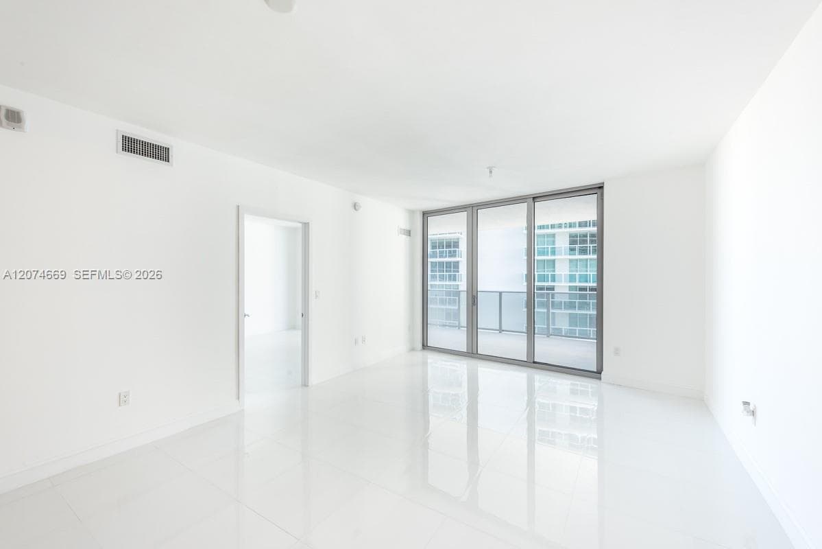 488 NE 18th St # 1907, Miami FL 33132