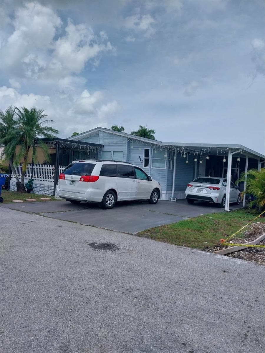 19800 SW 180th Ave lot#392, Miami FL 33187