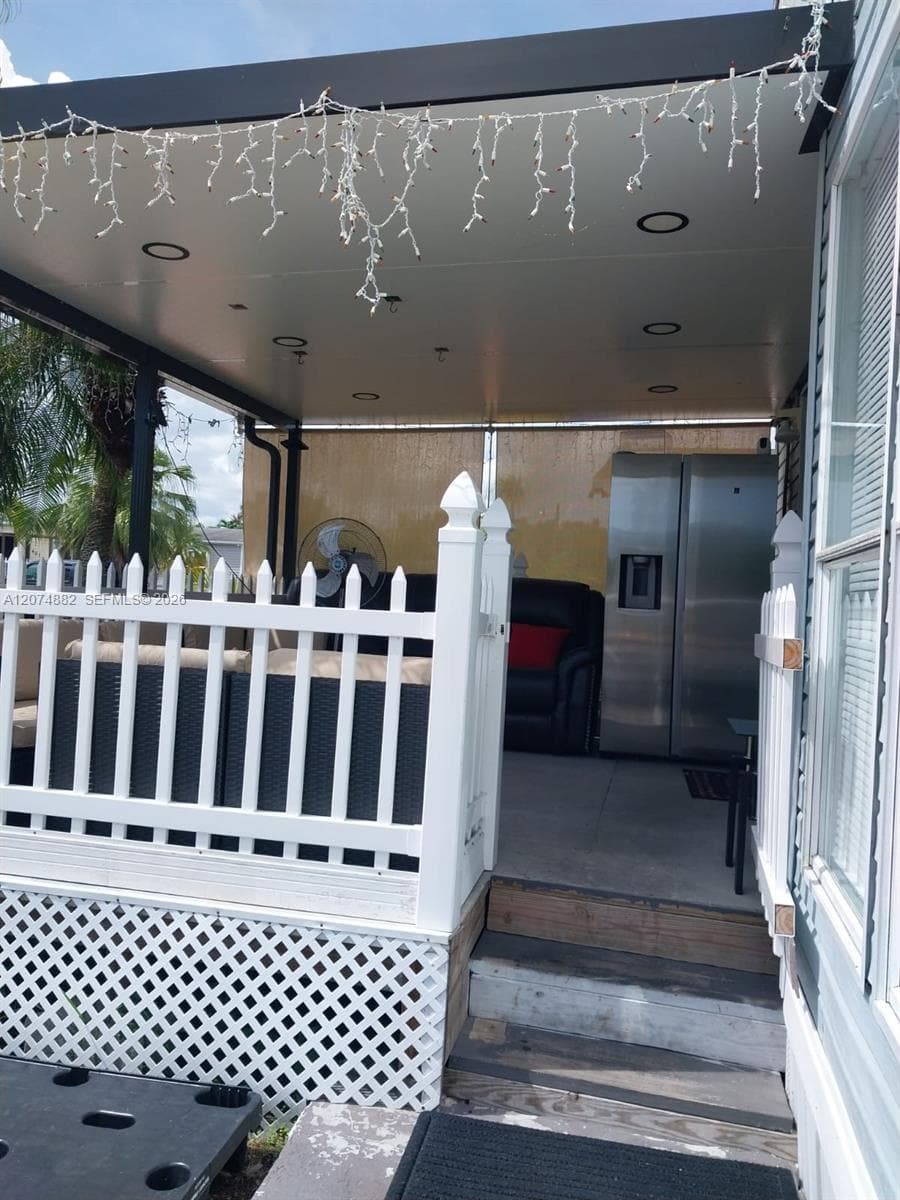 19800 SW 180th Ave lot#392, Miami FL 33187