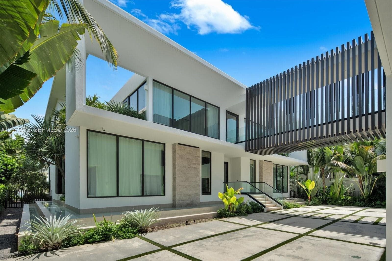 375 N Hibiscus Dr, Miami Beach FL 33139