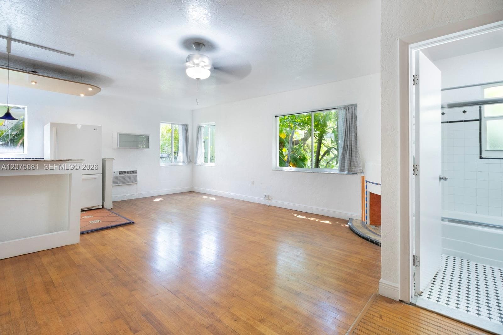 1525 Meridian Ave # 209, Miami Beach FL 33139