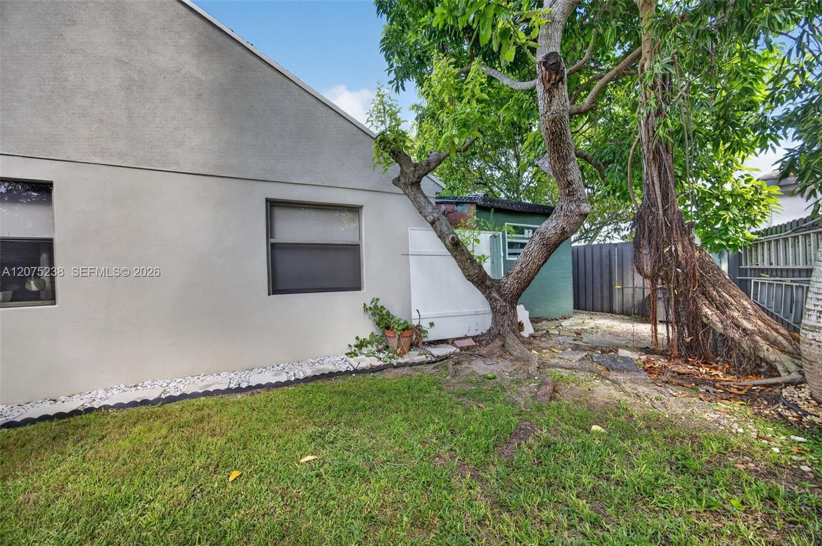 15401 SW 144th Ave, Miami FL 33177