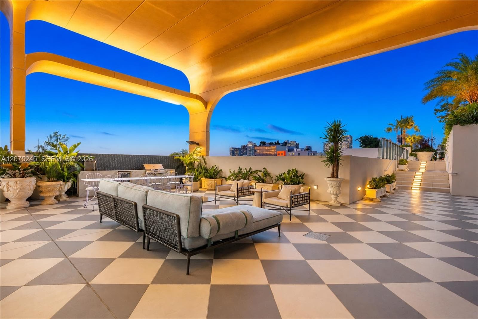 2700 NW 2nd Ave # 302, Miami FL 33127
