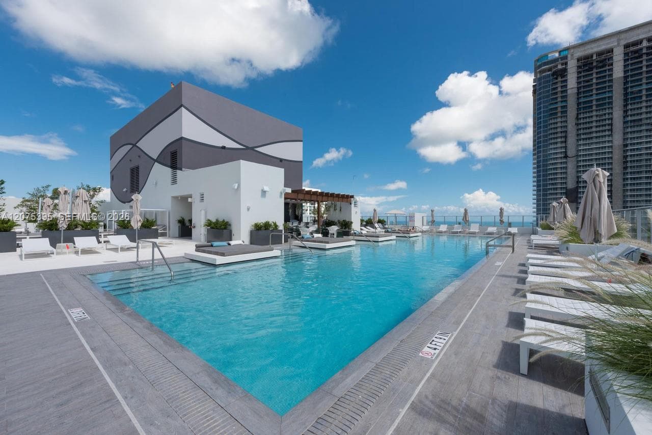 1010 Brickell Ave # 2009, Miami FL 33131