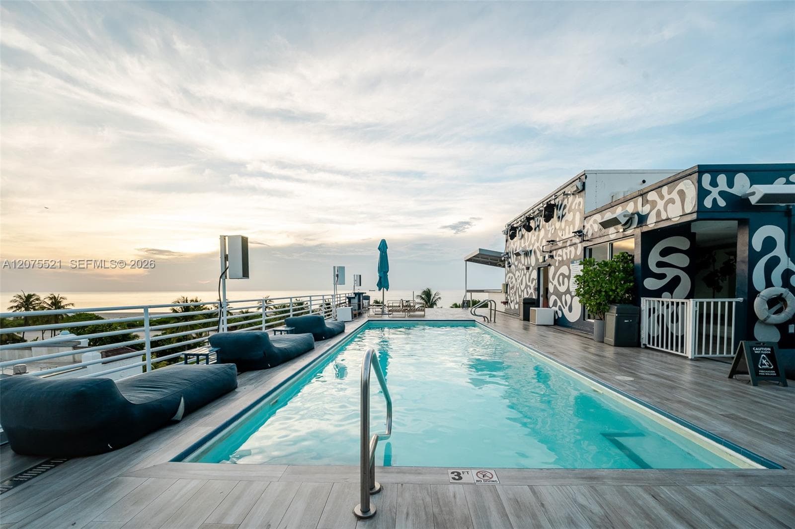 1060 Ocean Dr # D204, Miami Beach FL 33139