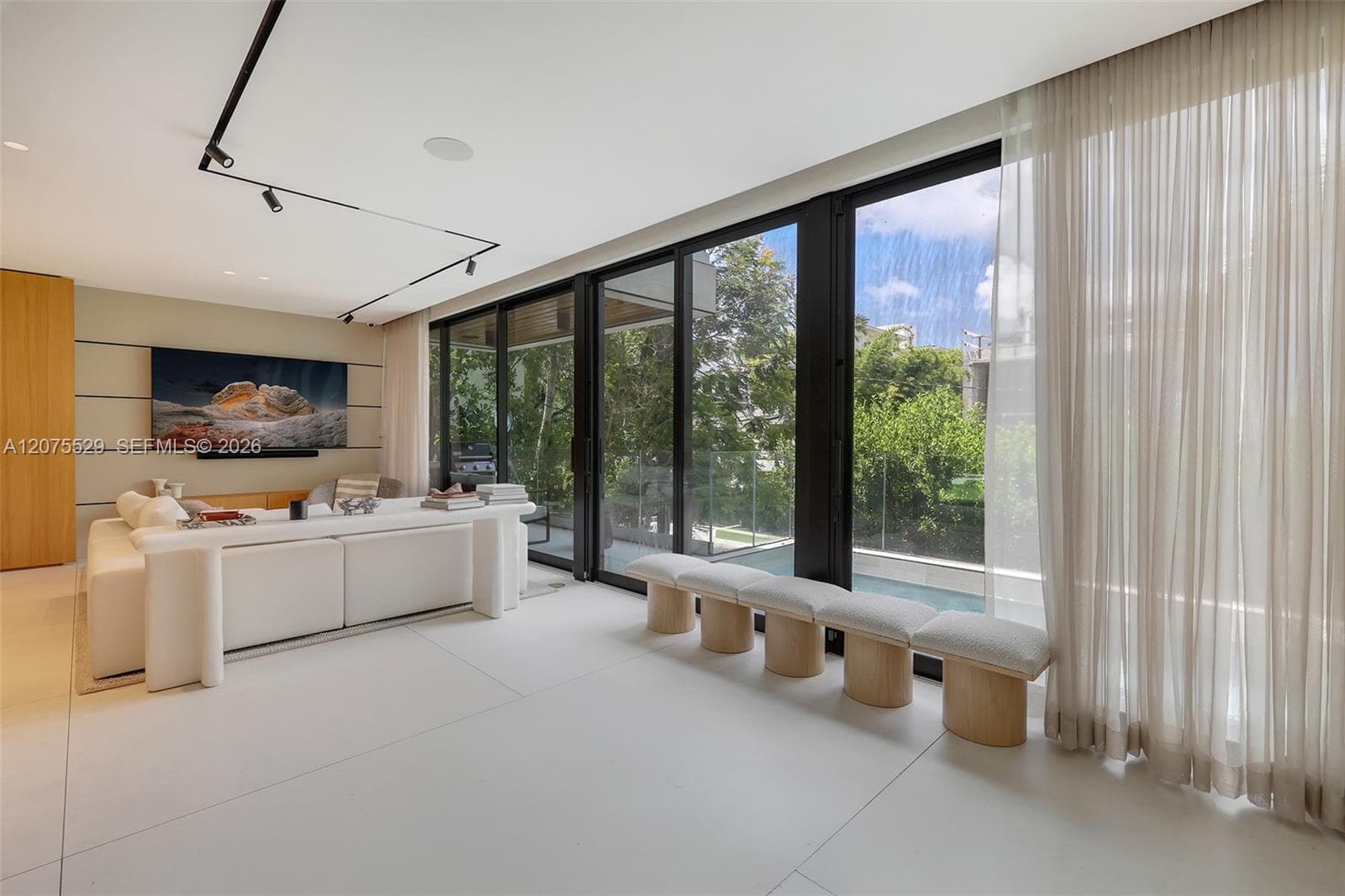 288 Palm Ave, Miami Beach FL 33139