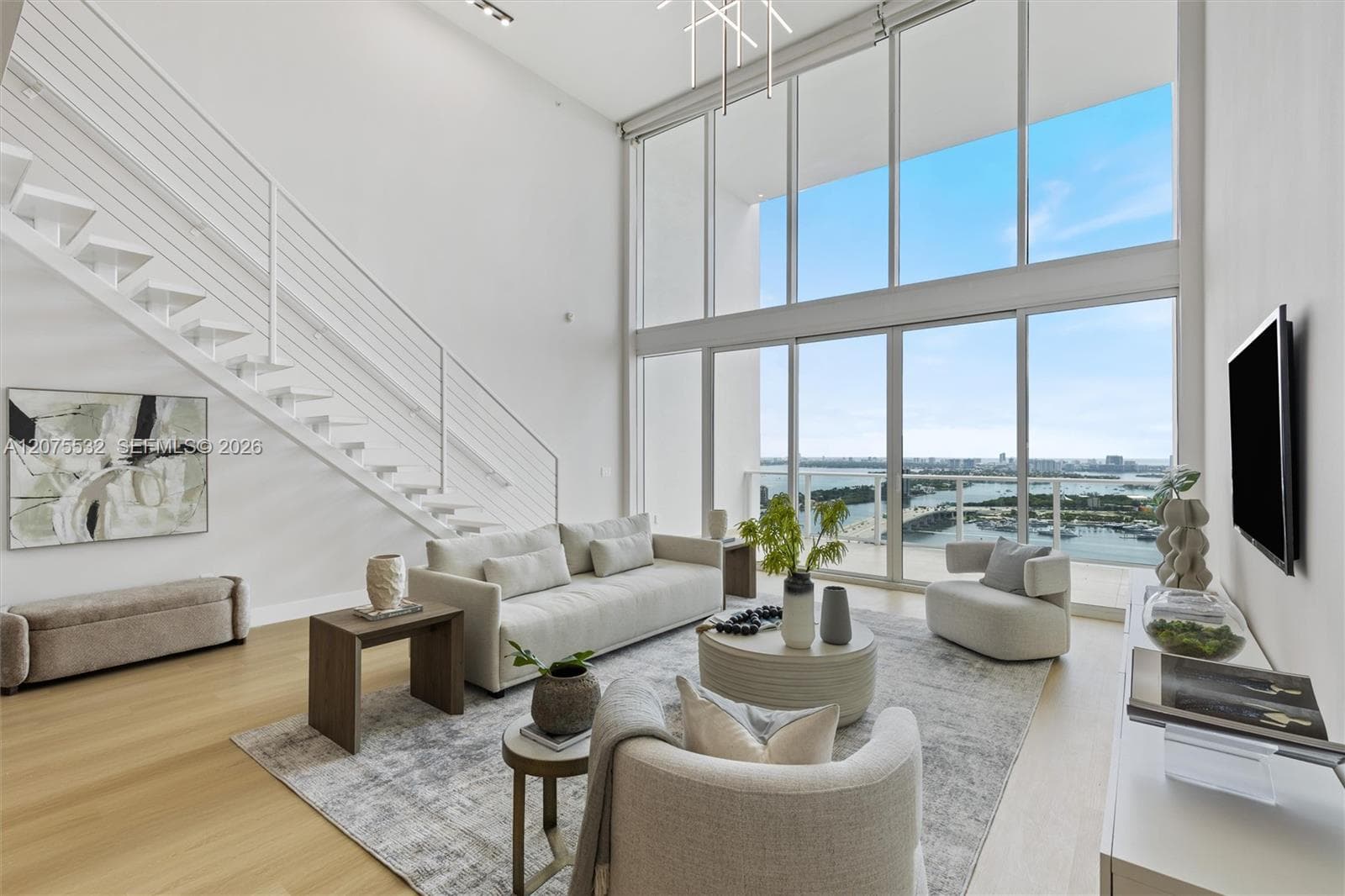 1040 Biscayne Blvd # 3403, Miami FL 33132