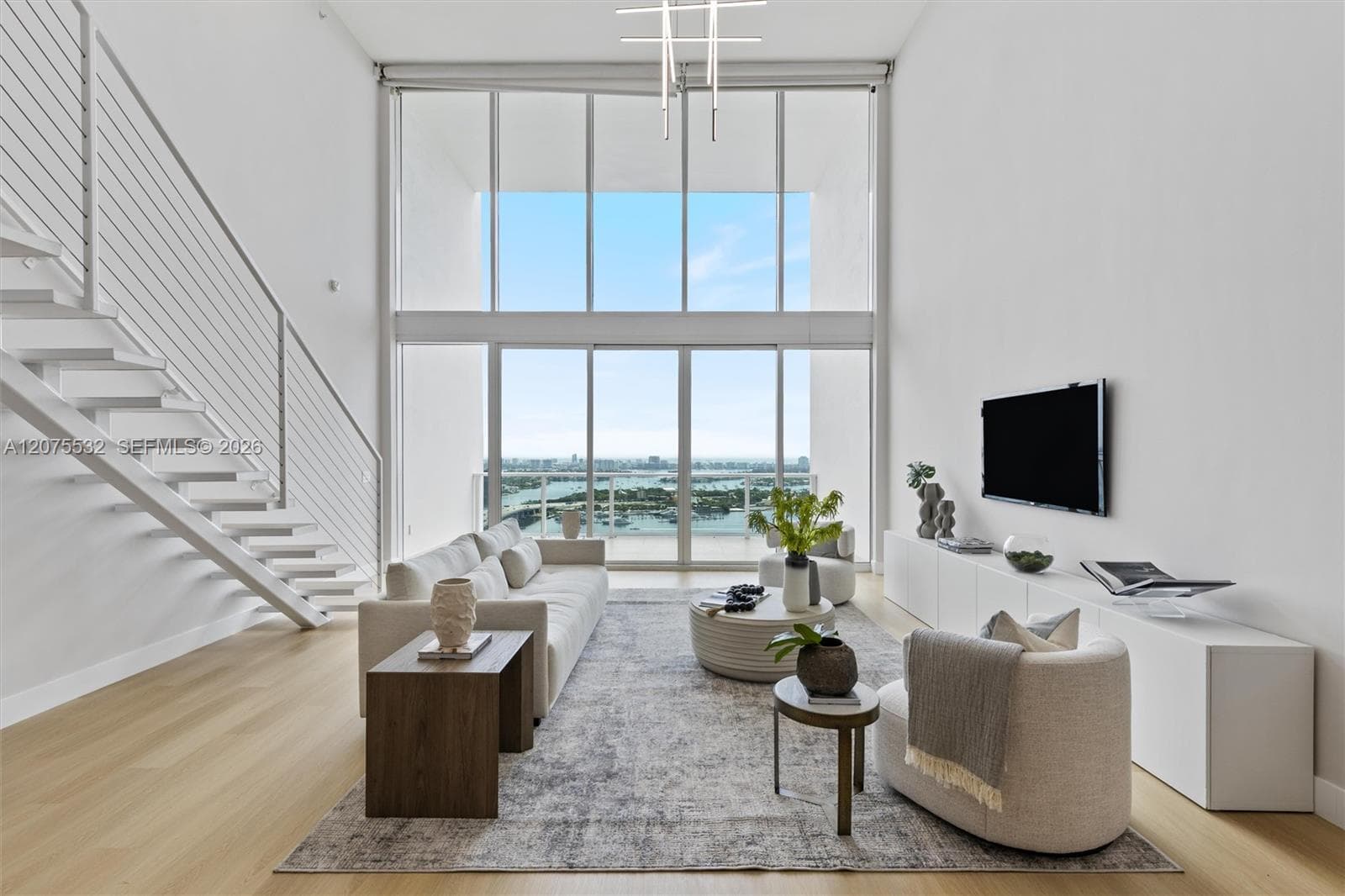 1040 Biscayne Blvd # 3403, Miami FL 33132
