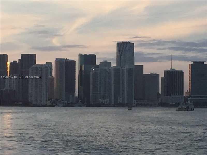50 Biscayne Blvd # 4105, Miami FL 33132