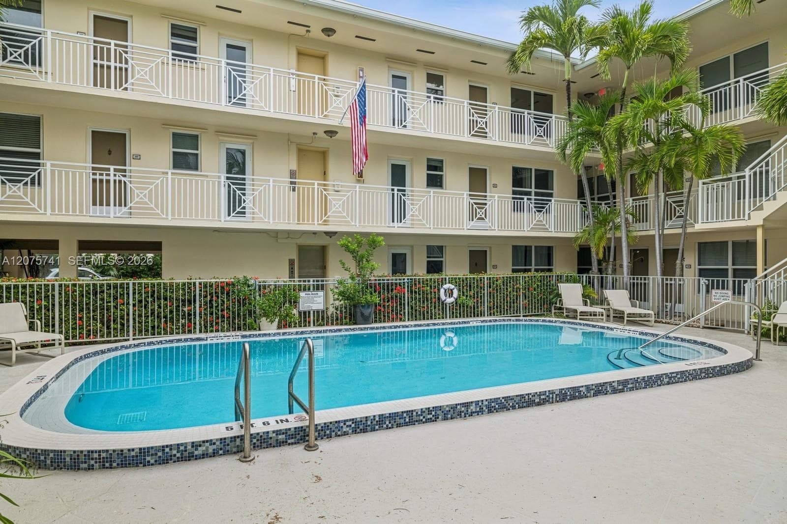 255 Sunrise Dr # 107, Key Biscayne FL 33149