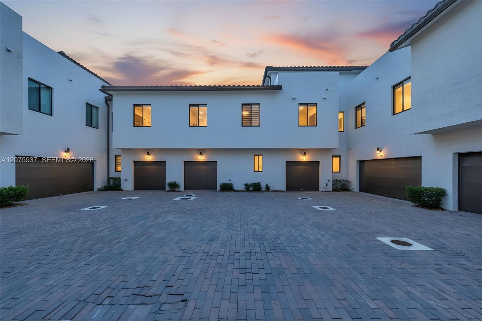 4256 NW 83rd Ave, Doral FL 33166