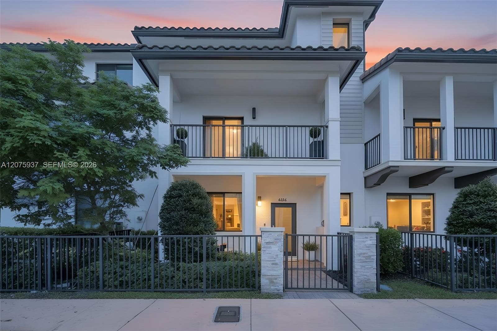 4256 NW 83rd Ave, Doral FL 33166