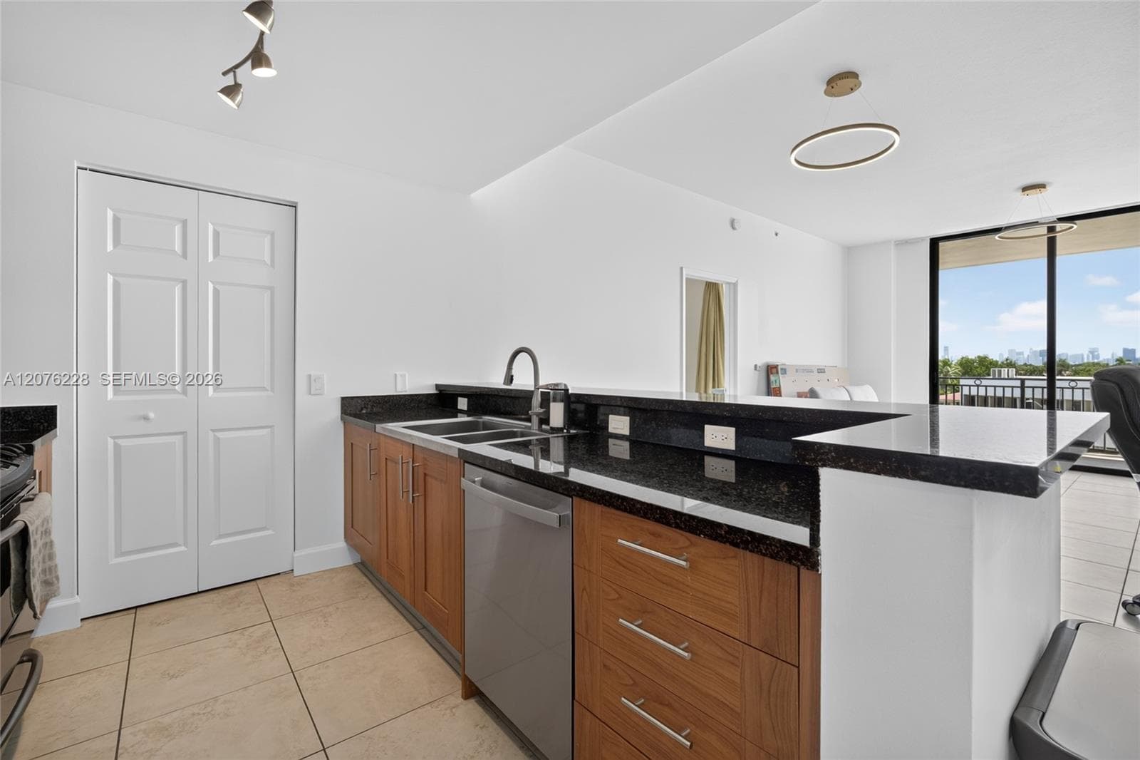 1300 Ponce De Leon Blvd # 405, Coral Gables FL 33134